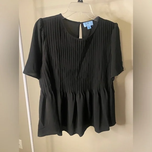 CeCe pleated short sleeve blouse - Picture 1 of 7